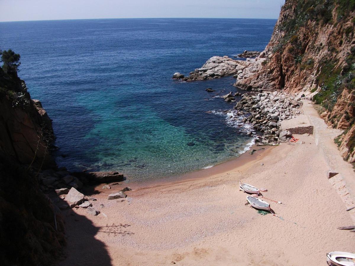 Albatross Mobile Homes On Cala Canyelles Campsite Lloret de Mar